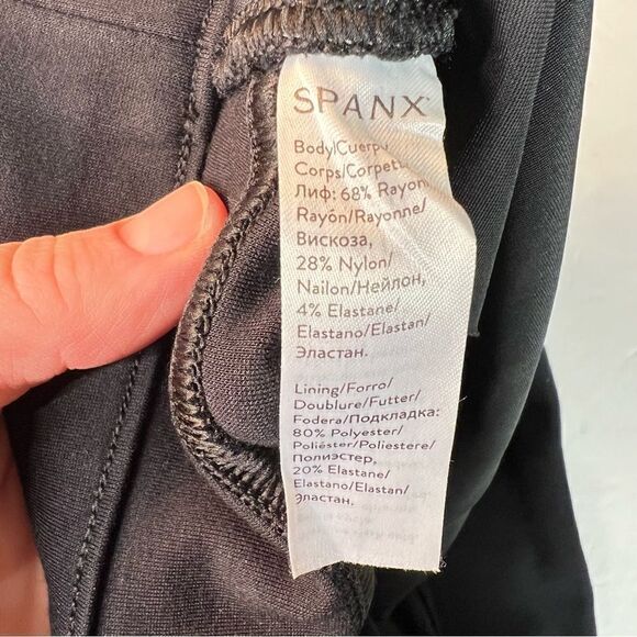 NWOT Spanx The Perfect Pant Ankle Black Size Medium - Picture 10 of 16